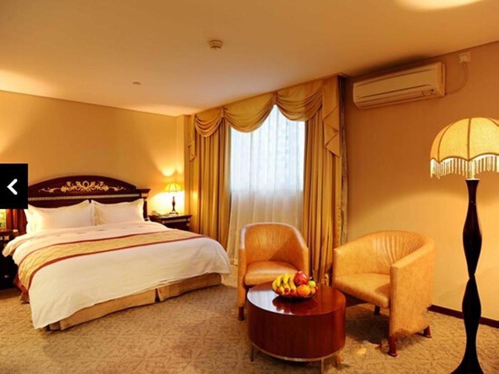 Sovereign Business Hotel 4*