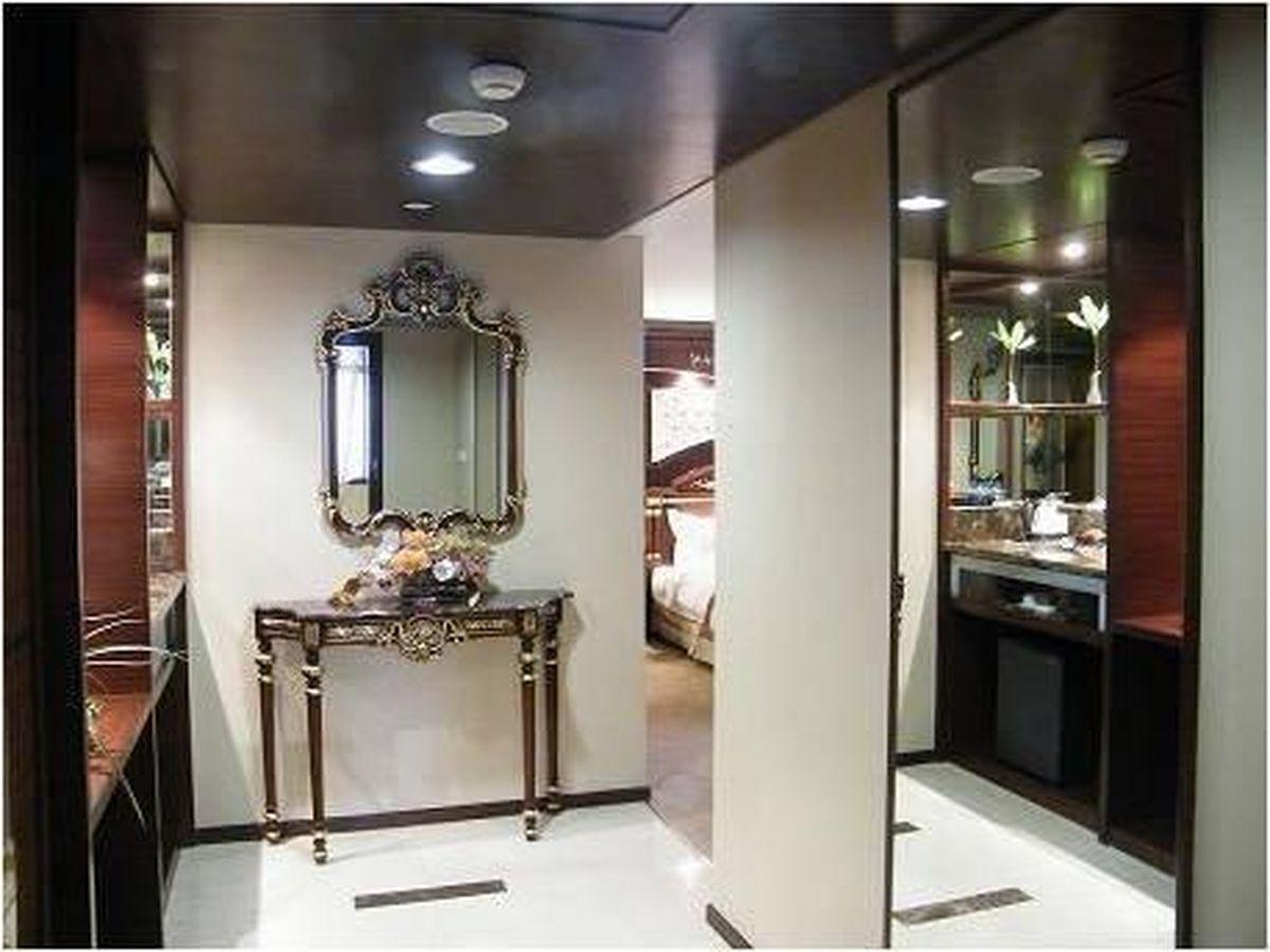 Sovereign Business Hotel 4*